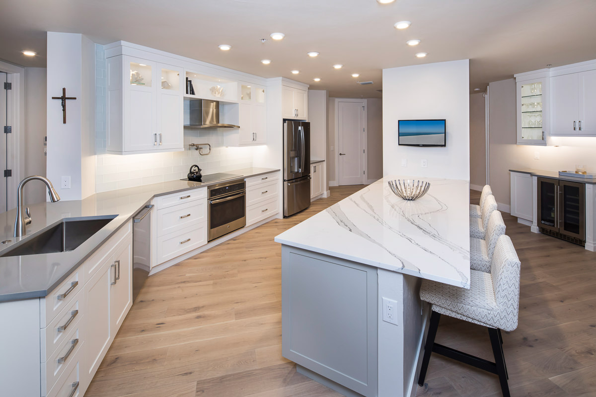 Gulf Shore Drive – Manatee Condo
